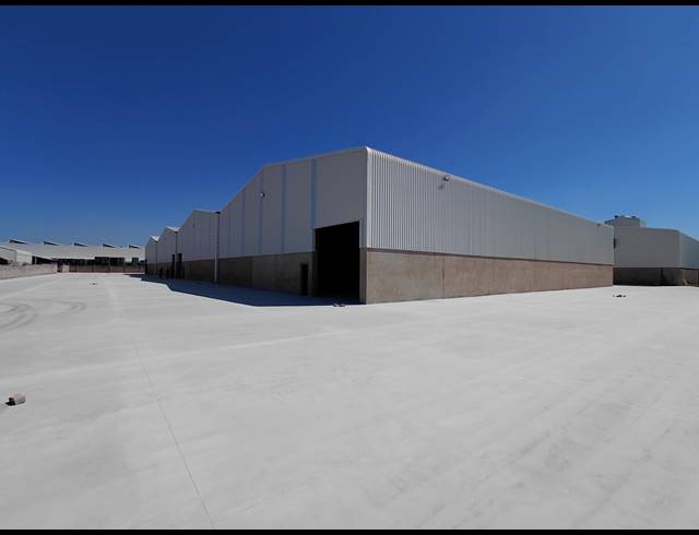 1,050M² WAREHOUSE TO LET IN CLAYVILLE